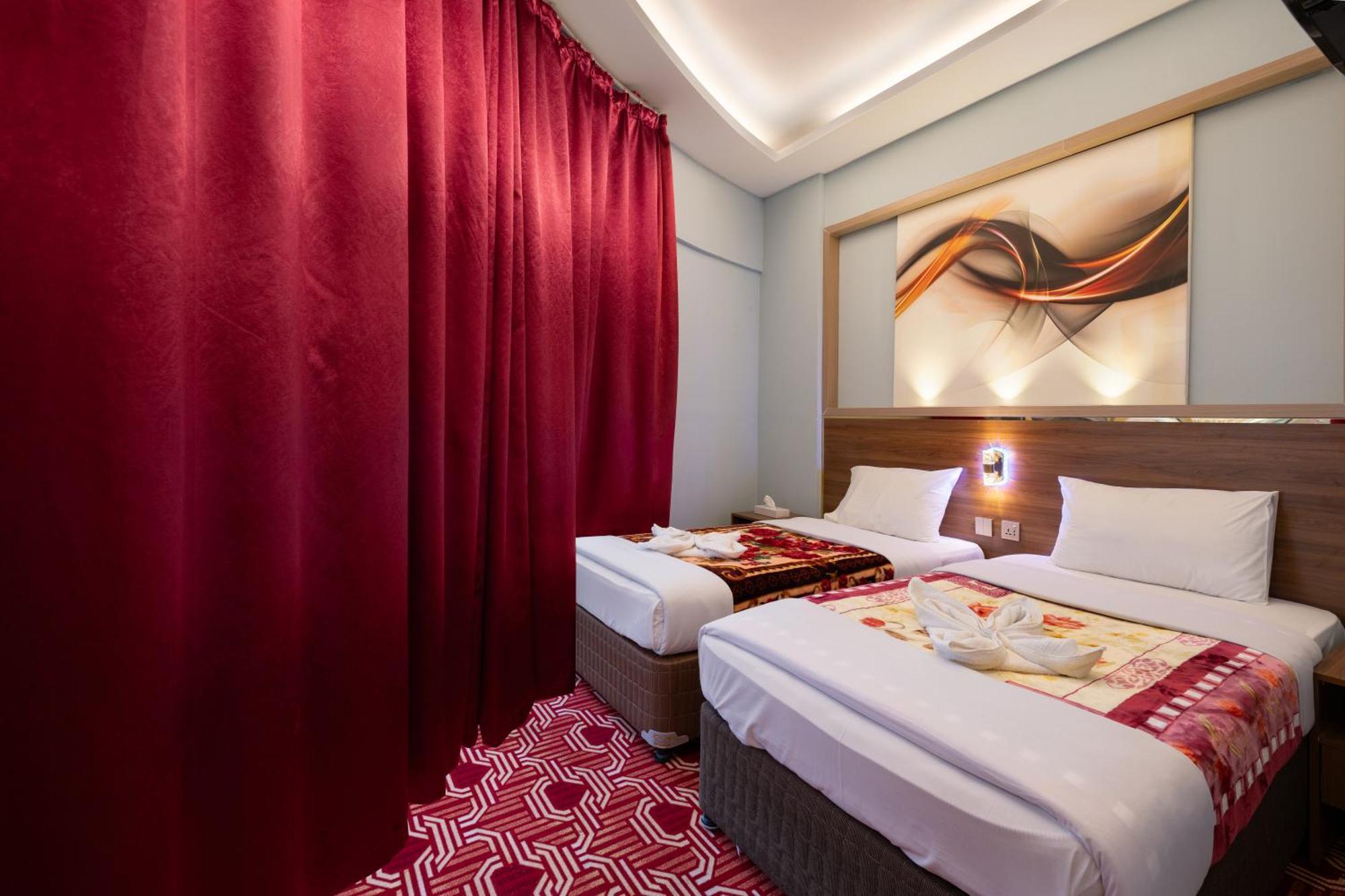 Tanha Hotel Dubai Exterior foto